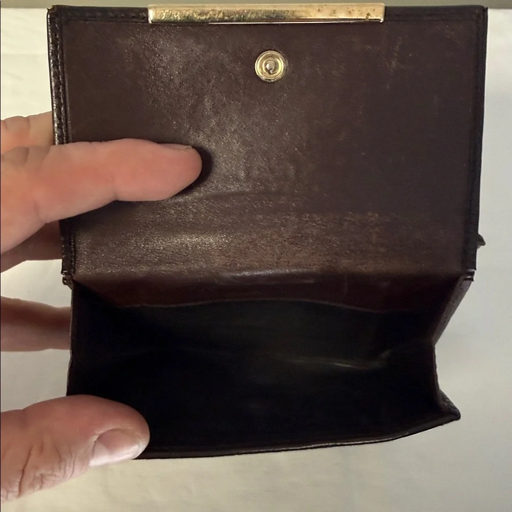 Gucci GG Embossed Leather Bifold Wallet Brown Vintage